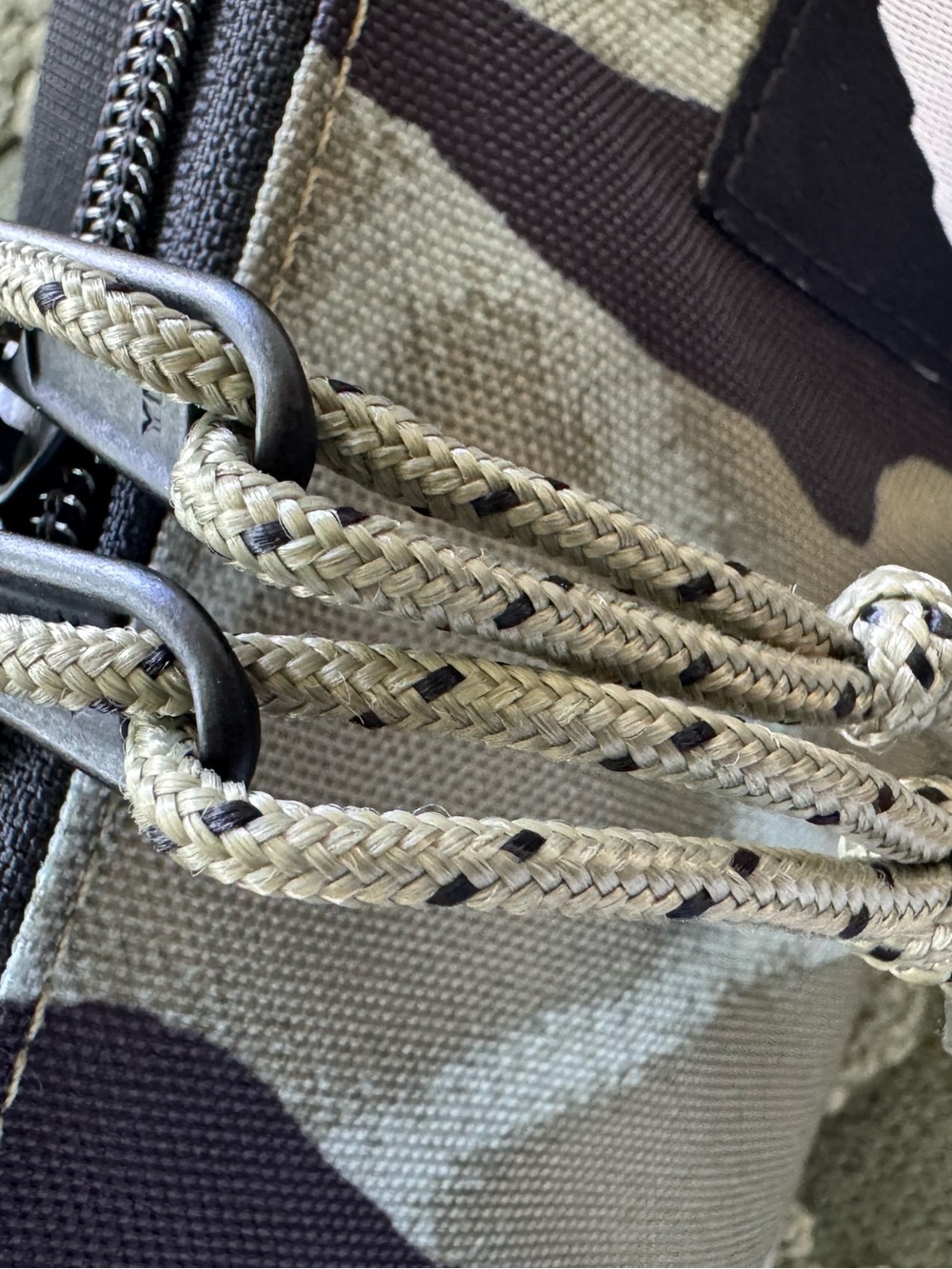 NWT Burton Beeracuda in Graffiti Camo - Picture 6 of 9